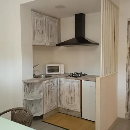 Pensión La Casona De 3*